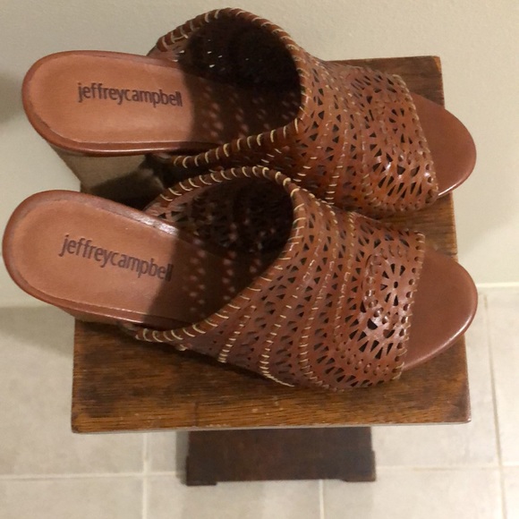Jeffrey Campbell Kelowna Mule sandal. Brown size 7.5. Leather. Good condition - Picture 2 of 4